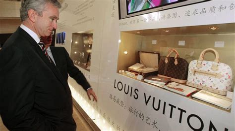 louis vuitton dueño